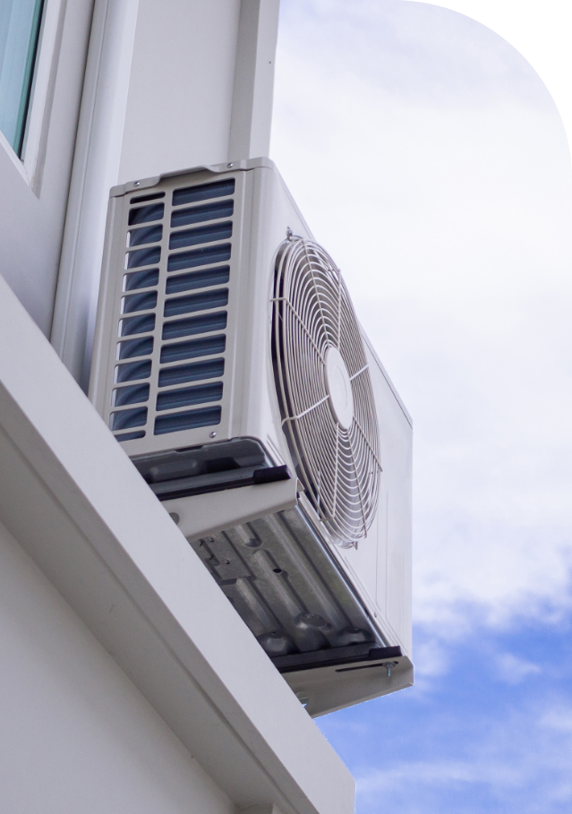 Klimaanlage am äußeren Bereich eines Hauses
